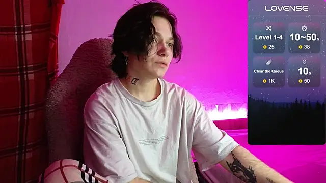 esajukyy online show from 12/16/25, 02:43