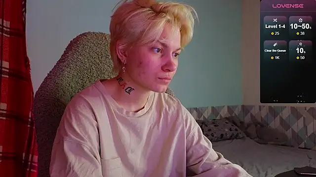 esajukyy online show from 02/25/25, 03:31