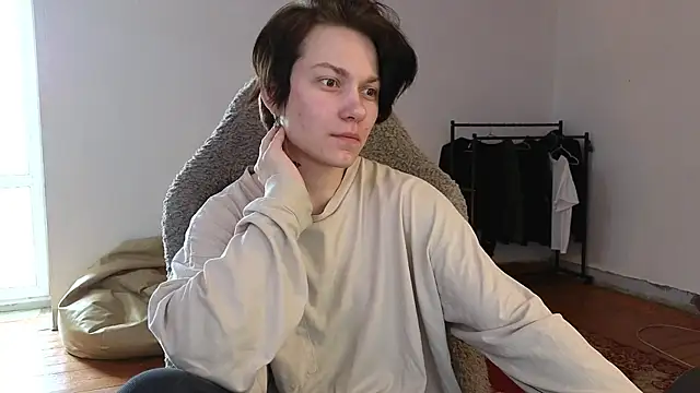 esajukyy online show from 05/30/26, 05:14