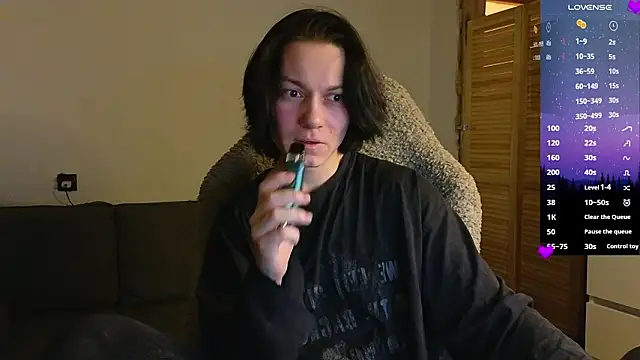 esajukyy online show from 03/11/26, 02:55