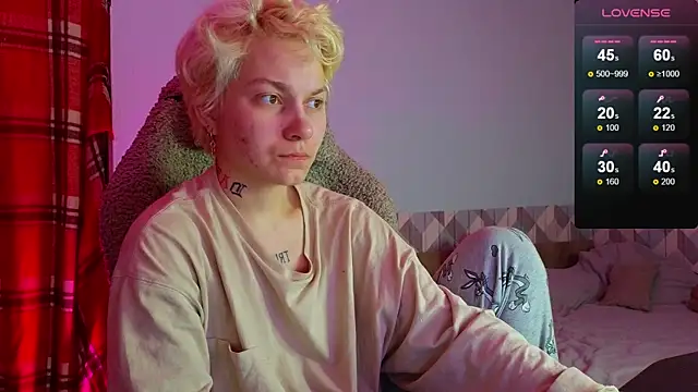 esajukyy online show from 03/09/25, 02:21