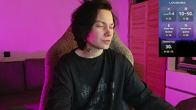 esajukyy online show from 02/07/26, 11:51