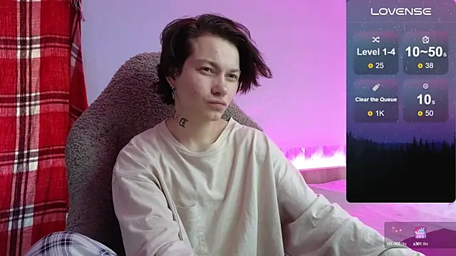 esajukyy online show from 10/12/25, 09:21