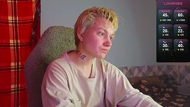 esajukyy online show from 01/25/25, 01:52