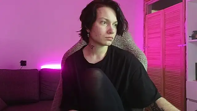 esajukyy online show from 01/05/26, 05:27