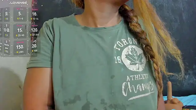 KamariaFyre online show from 12/23/25, 09:52