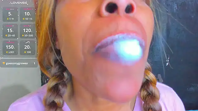 KamariaFyre online show from 11/29/25, 03:17