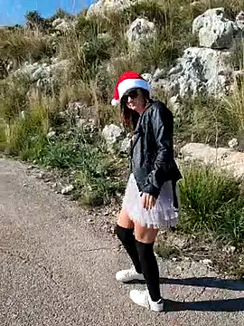 Samira-Summer online show from 12/14/25, 10:21