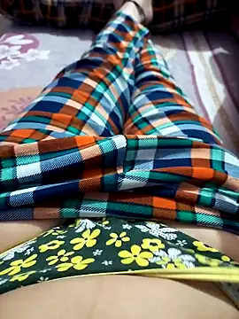 Snapshot of RupaSharma chatting on 12/15/24, 04:48 RupaSharma online show from 12/15/24, 04:48