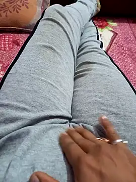 Snapshot of RupaSharma chatting on 12/21/24, 01:53 RupaSharma online show from 12/21/24, 01:53