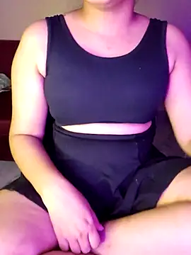 Olivia3 online show from 10/21/25, 08:19