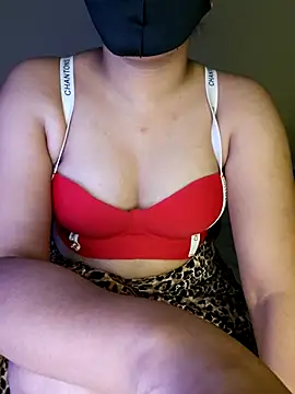 Olivia3 online show from 11/02/25, 01:49