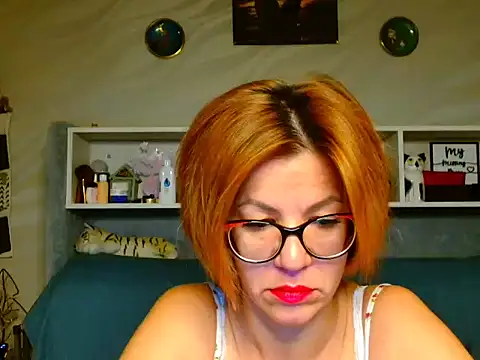 Natali3855 online show from 10/20/25, 03:41