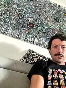 Snapshot of zenzero87 chatting on 10/27/25, 07:53 zenzero87 online show from 10/27/25, 07:53