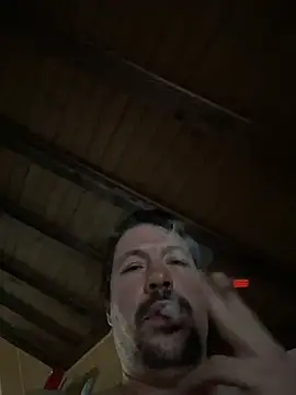 Snapshot of zenzero87 chatting on 12/29/24, 08:22 zenzero87 online show from 12/29/24, 08:22