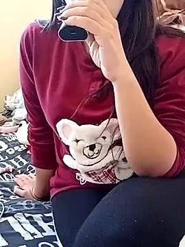 ShadiaStar online show from 11/27/25, 08:04