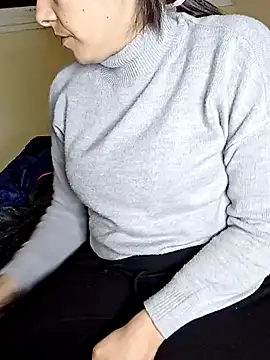 Snapshot of ShadiaStar chatting on 02/18/26, 07:43 ShadiaStar online show from 02/18/26, 07:43