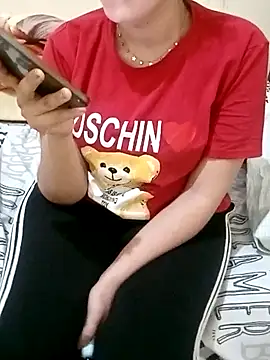Snapshot of ShadiaStar chatting on 02/28/25, 01:14 ShadiaStar online show from 02/28/25, 01:14
