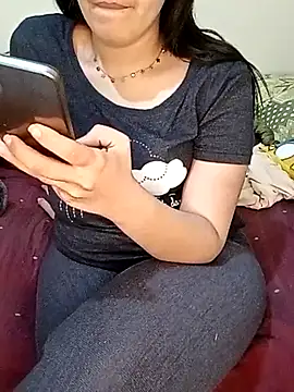 Snapshot of ShadiaStar chatting on 03/22/25, 01:32 ShadiaStar online show from 03/22/25, 01:32