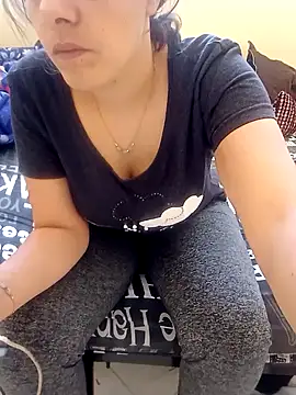 ShadiaStar online show from 11/18/25, 12:52