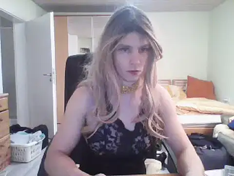 Snapshot of Kinky-Kristina chatting on 02/07/25, 07:59 Kinky-Kristina online show from 02/07/25, 07:59