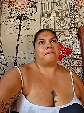 Snapshot of chubby_sexy_big_tits chatting on 11/08/25, 12:20 chubby sexy big tits online show from 11/08/25, 12:20