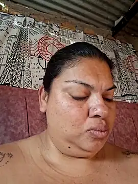 Snapshot of chubby_sexy_big_tits chatting on 12/15/25, 11:38 chubby sexy big tits online show from 12/15/25, 11:38