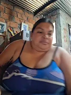 Snapshot of chubby_sexy_big_tits chatting on 10/23/25, 01:32 chubby sexy big tits online show from 10/23/25, 01:32