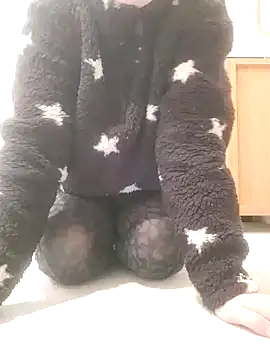 houy111111 online show from 12/04/25, 11:20