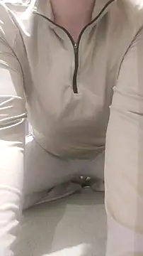 Snapshot of houy111111 chatting on 09/25/25, 09:26 houy111111 online show from 09/25/25, 09:26