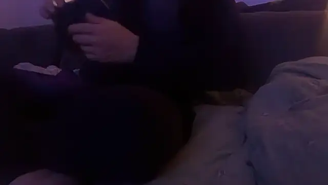 houy111111 online show from 12/02/25, 05:58