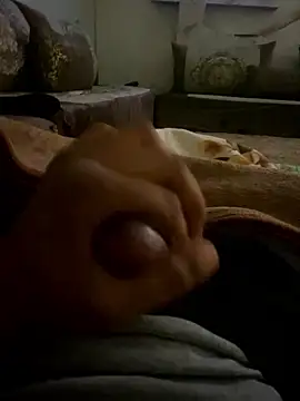 Snapshot of Lahcene chatting on 01/15/26, 01:25 Lahcene online show from 01/15/26, 01:25