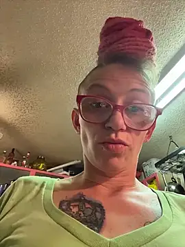 Stonermama666420 online show from 04/18/26, 04:48