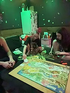 Stonermama666420 online show from 04/20/26, 04:15