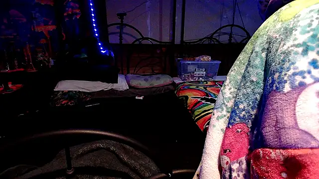 Stonermama666420 online show from 10/09/25, 03:29