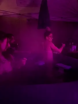 Stonermama666420 online show from 12/15/25, 04:40