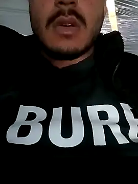 Snapshot of jaiwrld0 chatting on 12/27/24, 11:17 jaiwrld0 online show from 12/27/24, 11:17