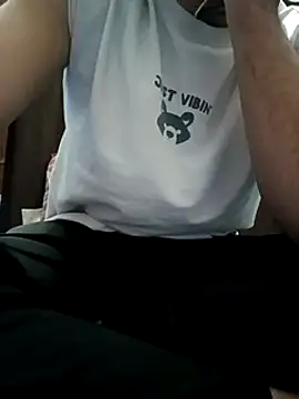 Snapshot of jaiwrld0 chatting on 12/18/24, 05:31 jaiwrld0 online show from 12/18/24, 05:31