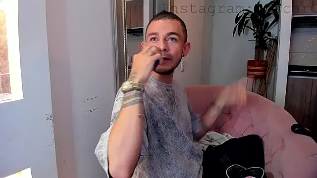 Snapshot of AbadSpears chatting on 03/22/25, 03:52 AbadSpears online show from 03/22/25, 03:52