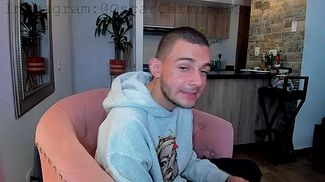 Snapshot of AbadSpears chatting on 03/20/25, 06:42 AbadSpears online show from 03/20/25, 06:42