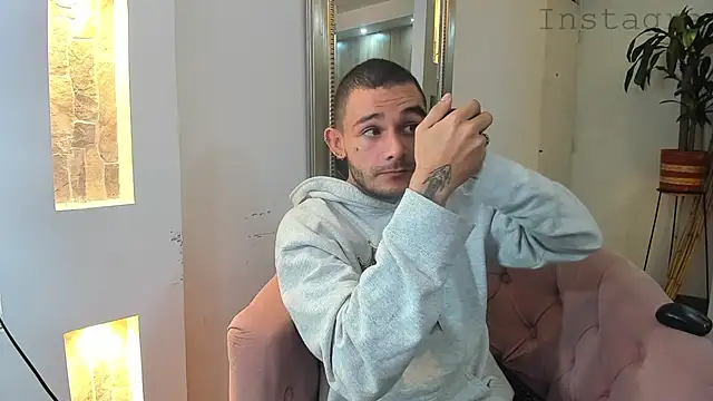 Snapshot of AbadSpears chatting on 03/23/25, 02:26 AbadSpears online show from 03/23/25, 02:26