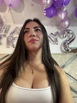 Snapshot of Melody_04 chatting on 02/19/26, 03:14 Melody 04 online show from 02/19/26, 03:14