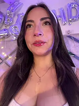 Snapshot of Melody_04 chatting on 03/08/26, 03:21 Melody 04 online show from 03/08/26, 03:21