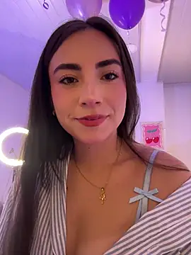 Snapshot of Melody_04 chatting on 02/21/26, 03:41 Melody 04 online show from 02/21/26, 03:41