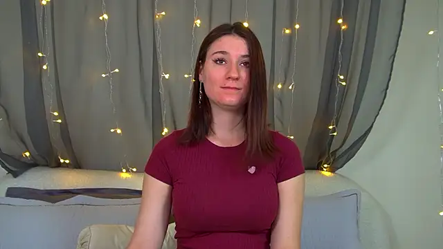 Snapshot of VictoriaArdern chatting on 11/17/25, 06:28 VictoriaArdern online show from 11/17/25, 06:28