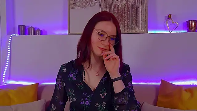 Snapshot of VictoriaArdern chatting on 03/16/25, 06:31 VictoriaArdern online show from 03/16/25, 06:31