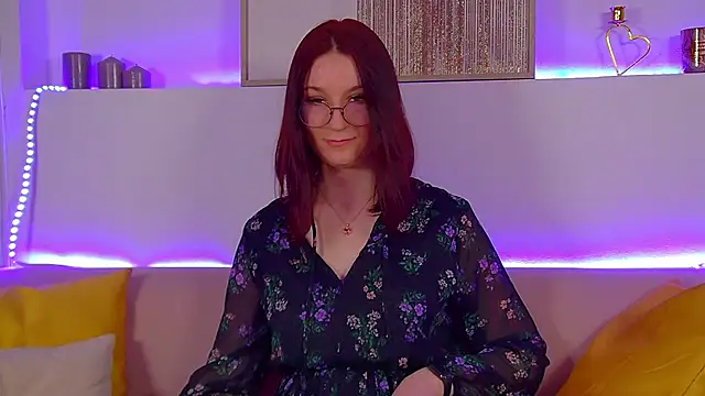 Snapshot of VictoriaArdern chatting on 03/16/25, 04:12 VictoriaArdern online show from 03/16/25, 04:12