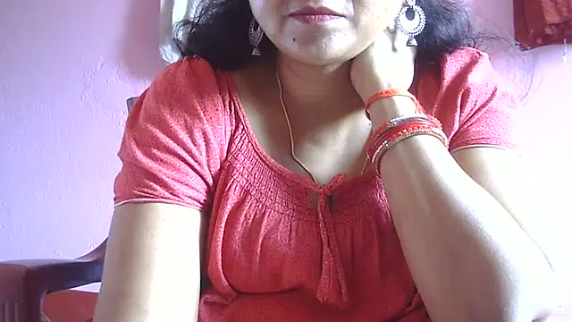 Snapshot of Suhana-sapna chatting on 05/05/26, 04:59 Suhana-sapna online show from 05/05/26, 04:59