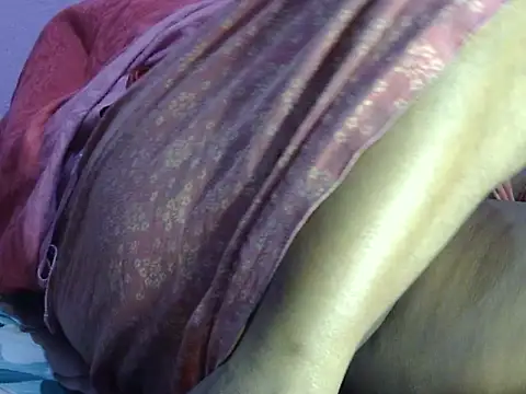 Snapshot of Suhana-sapna chatting on 01/09/26, 06:26 Suhana-sapna online show from 01/09/26, 06:26