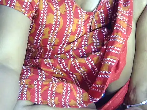 Snapshot of Suhana-sapna chatting on 12/21/25, 04:19 Suhana-sapna online show from 12/21/25, 04:19